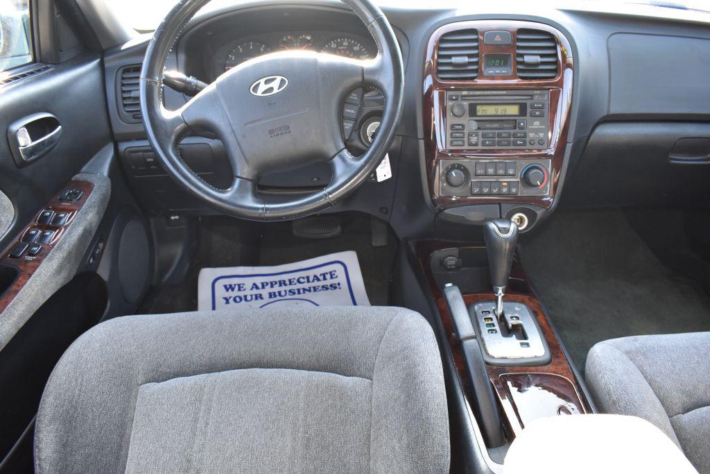 2004 Hyundai Sonata GLS - Photo 11