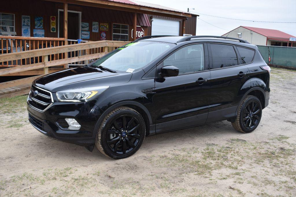 2017 Ford Escape SE's photo